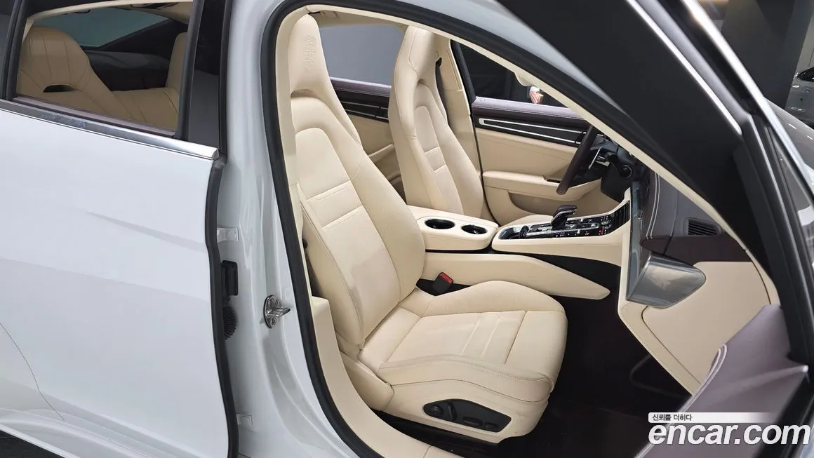 Porsche Panamera 2023 из KR, фото 8