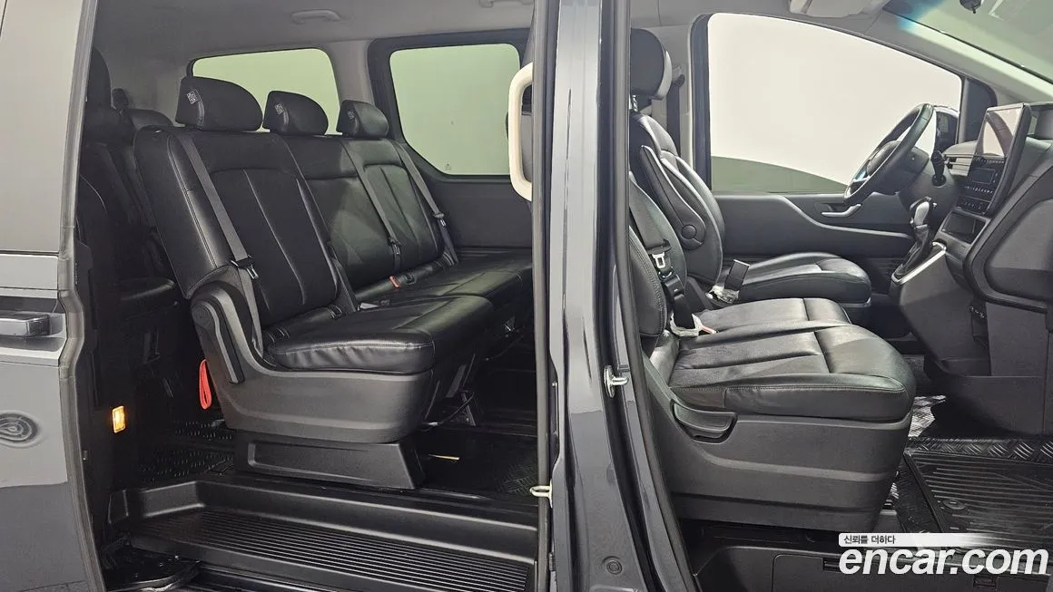 Hyundai Staria 2023 из KR, фото 8