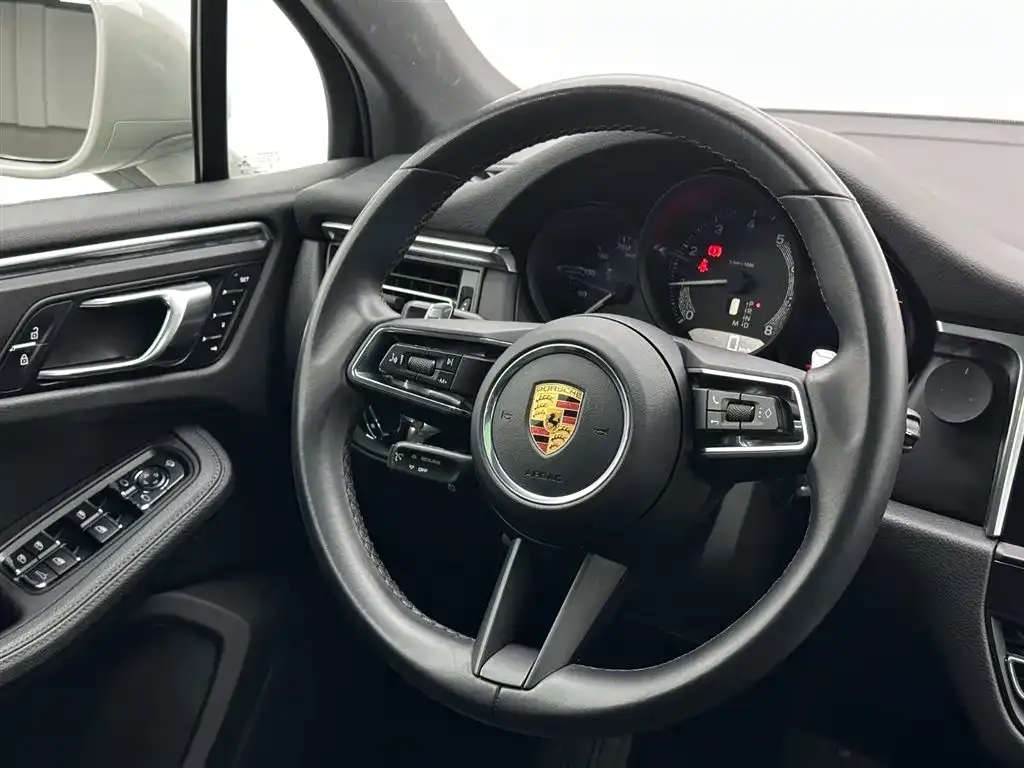 Porsche Macan 2022 из CN, фото 2