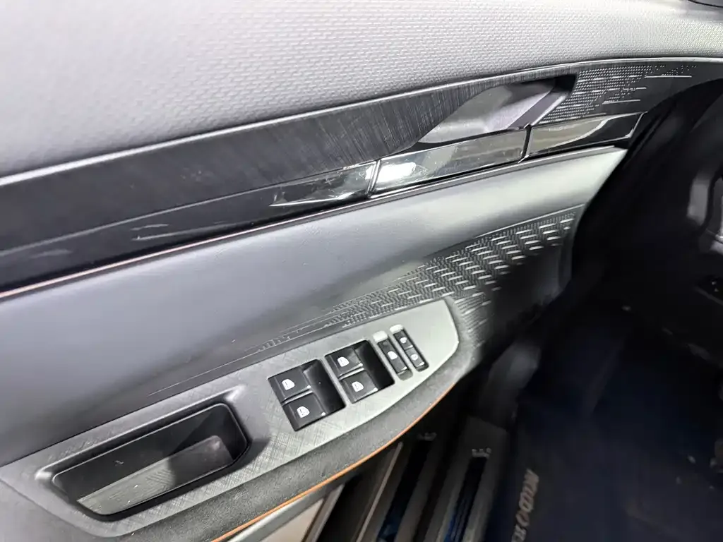 Changan UNI-V 2023 из CN, фото 9