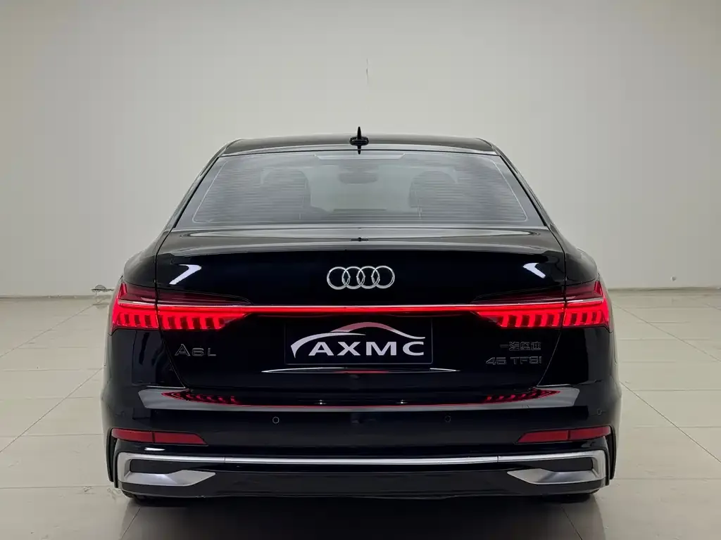 Audi A6L 2023 из CN, фото 4