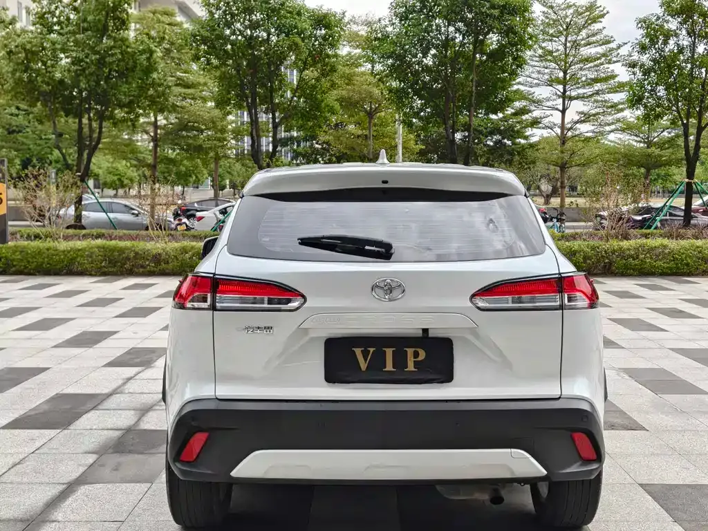 Toyota Corolla Cross 2022 из CN, фото 8