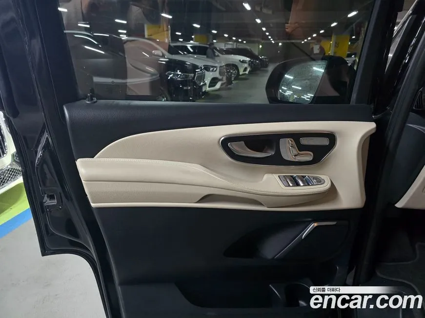 Mercedes-Benz V-Class 2024 из KR, фото 5