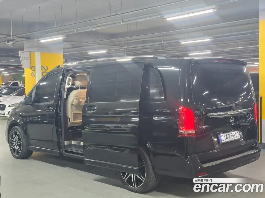 Mercedes-Benz V-Class 2024 из KR, фото 9