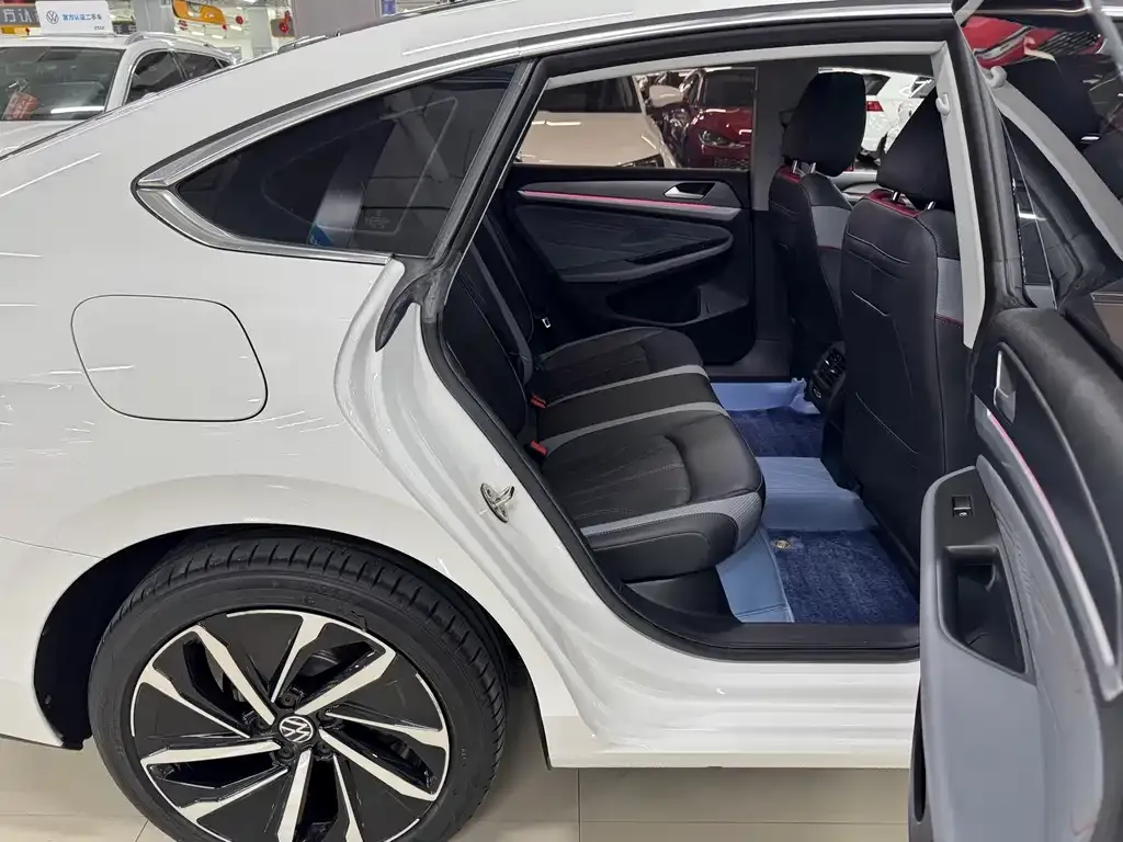 Volkswagen Lamando 2023 из CN, фото 4