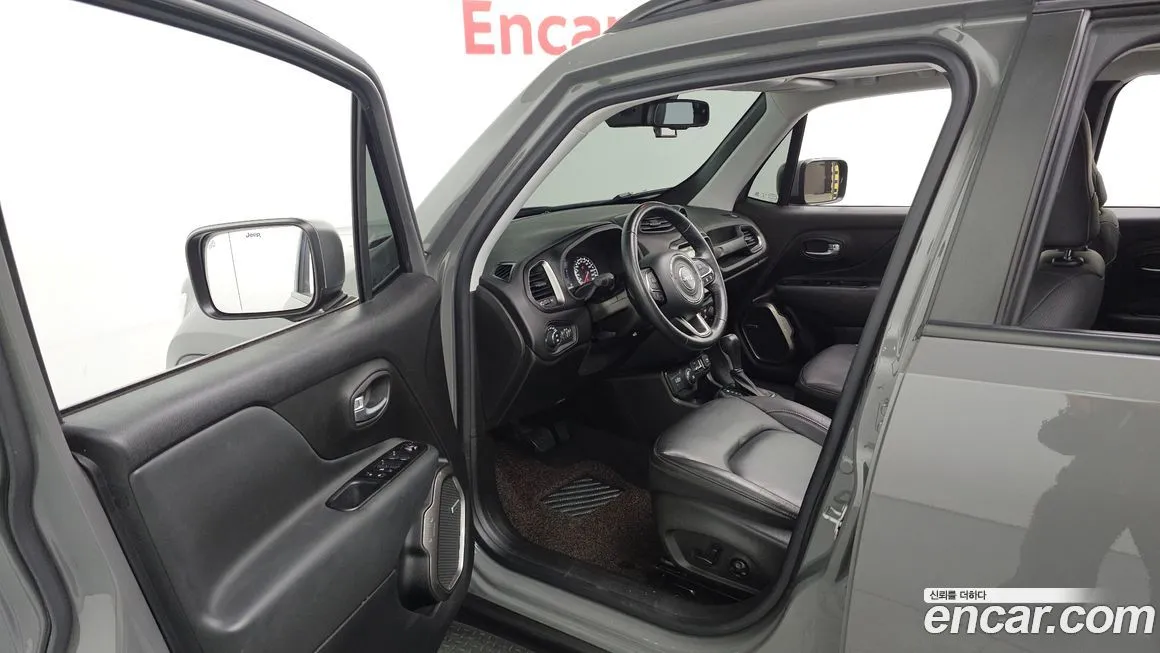 Jeep Renegade 2021 из KR, фото 9