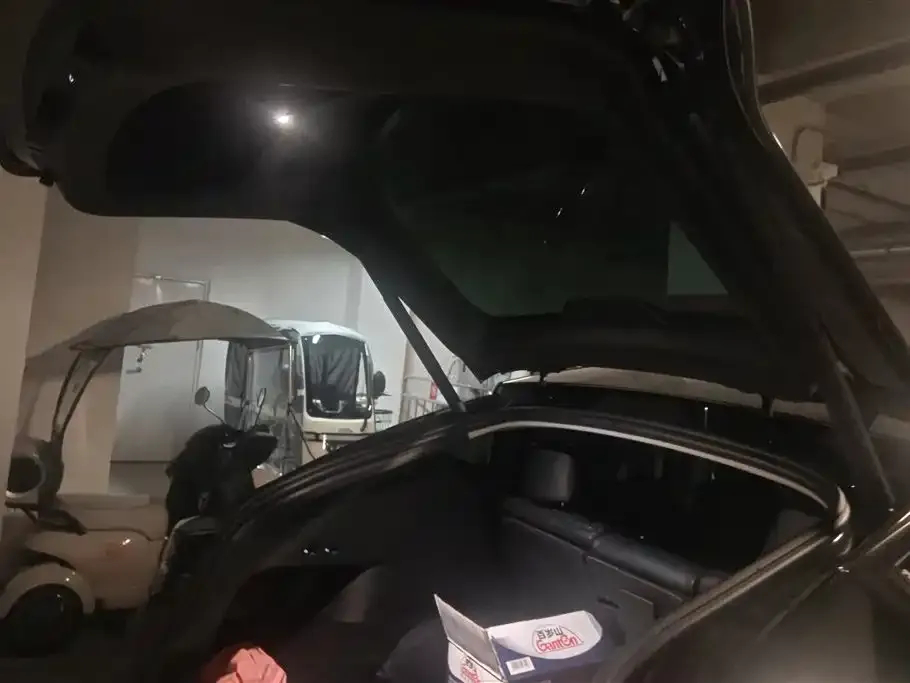 Tesla Model Y 2023 из CN, фото 4