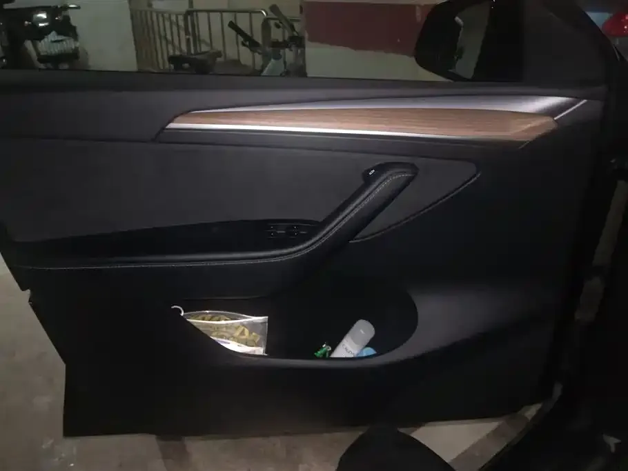 Tesla Model Y 2023 из CN, фото 5