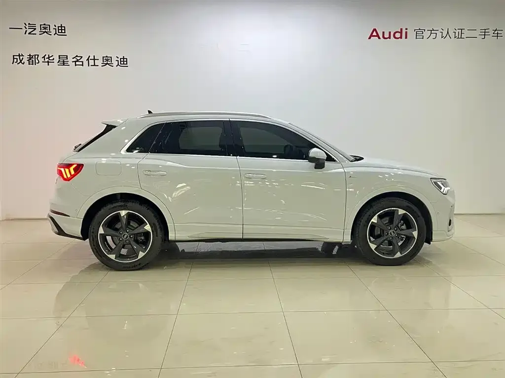 Audi Q3 2024 из CN, фото 4