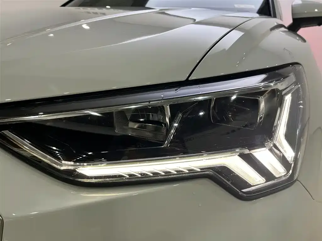Audi Q3 2024 из CN, фото 8