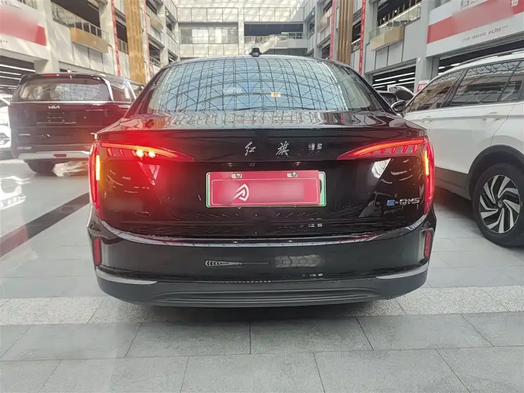 Hongqi E-QM5 2023 из CN, фото 3