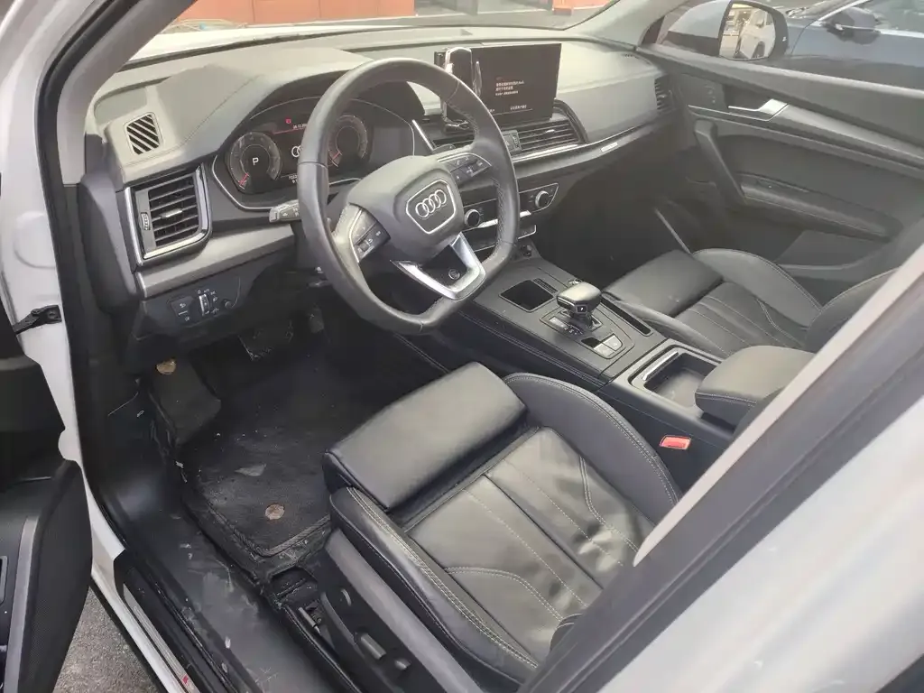 Audi Q5L 2022 из CN, фото 9