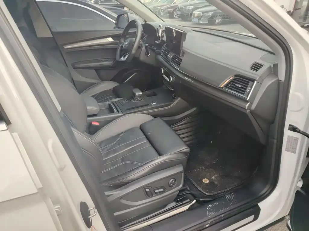 Audi Q5L 2022 из CN, фото 8
