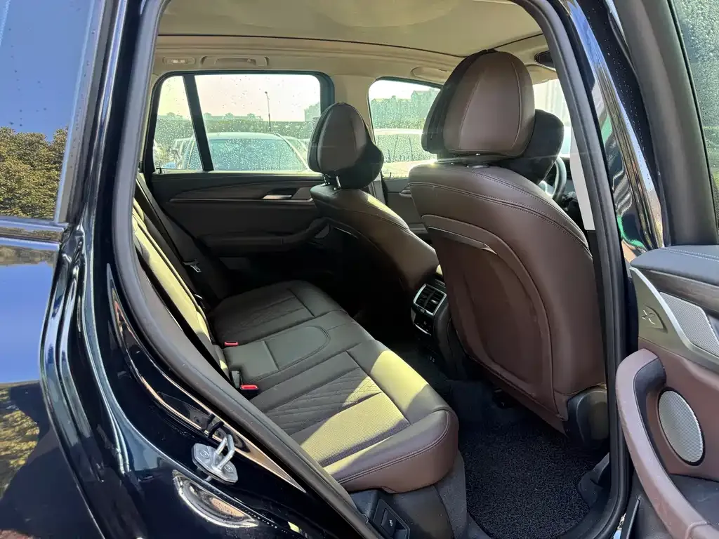 BMW X3 2022 из CN, фото 3