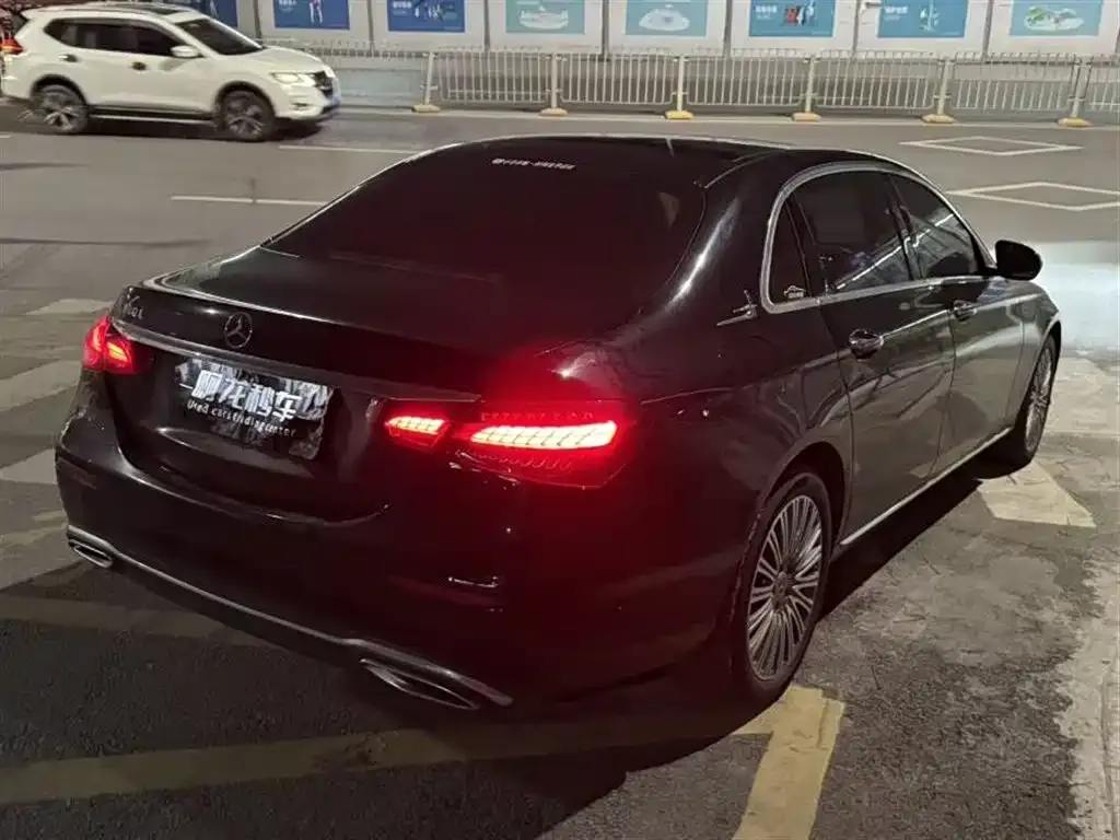 Mercedes-Benz E-Class 2023 из CN, фото 3