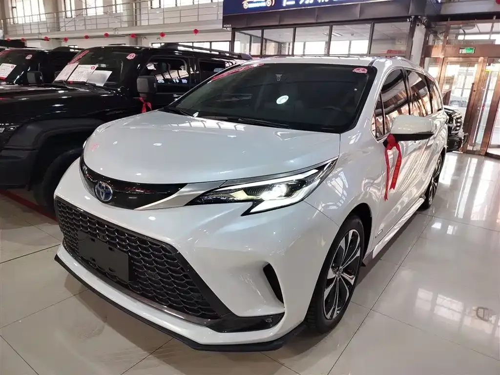 Toyota Granvia 2024 из CN, фото 7