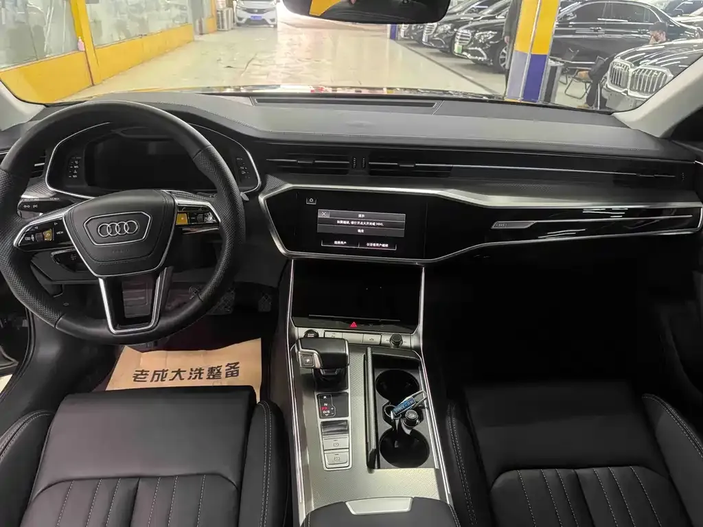 Audi A6L 2024 из CN, фото 8