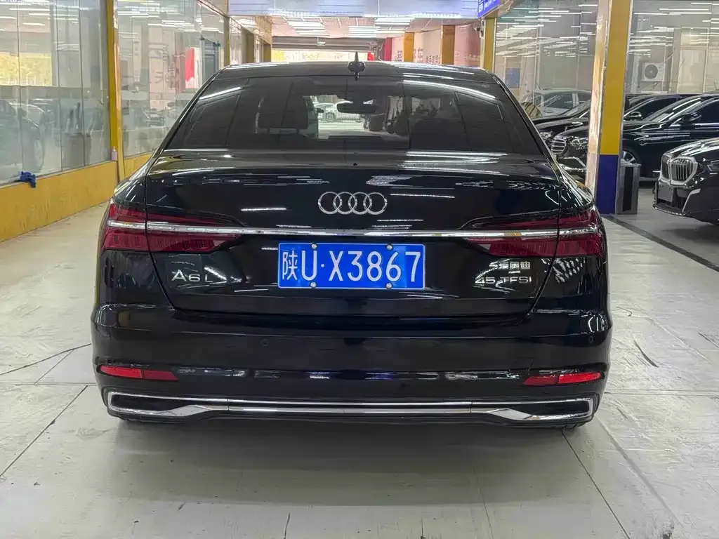 Audi A6L 2024 из CN, фото 2