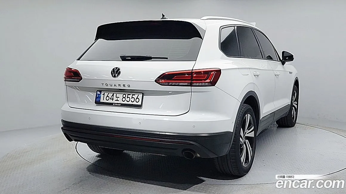 Volkswagen Touareg 2021 из KR, фото 8