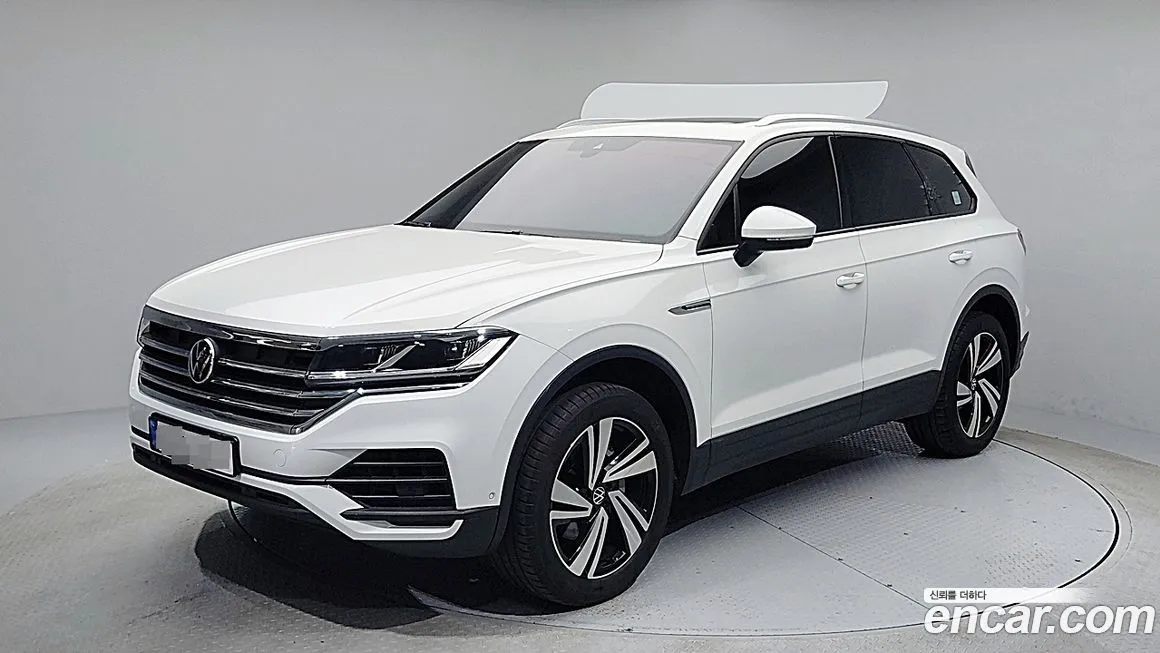 Volkswagen Touareg 2021 из KR, фото 2