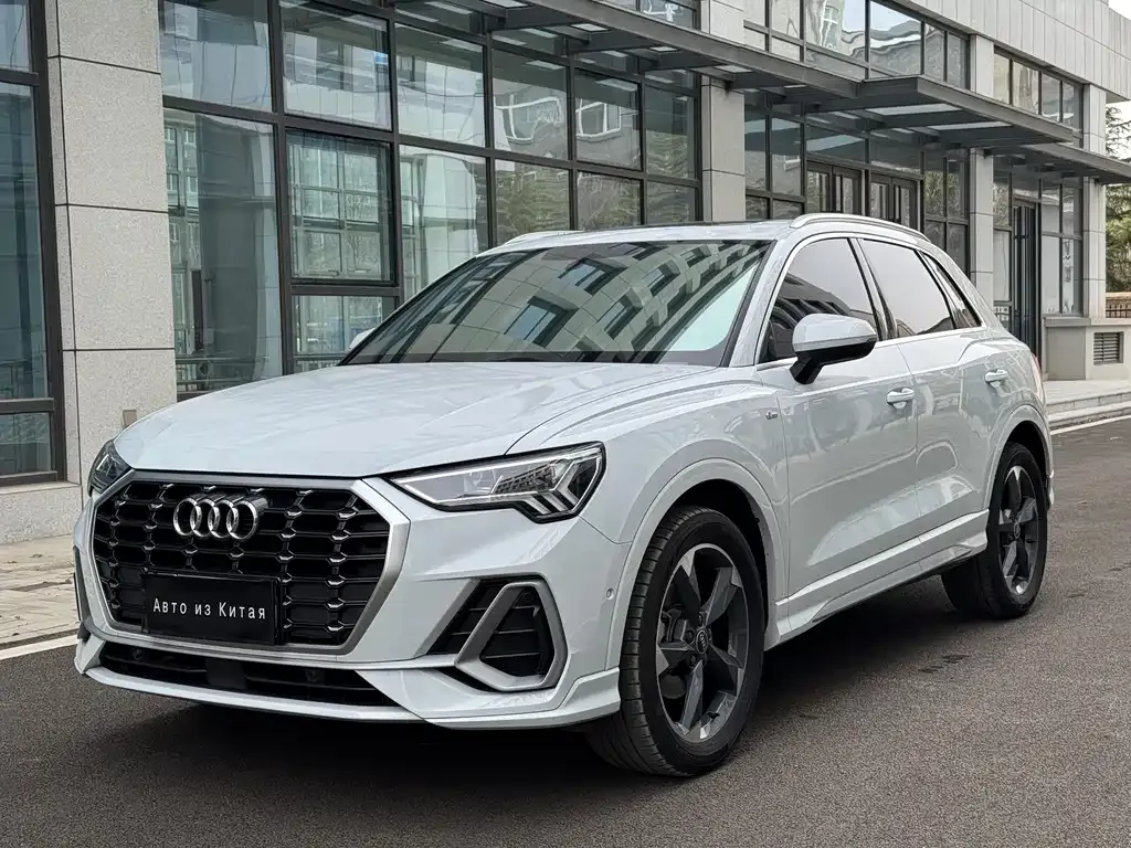 Audi Q3 2023 из CN, фото 1