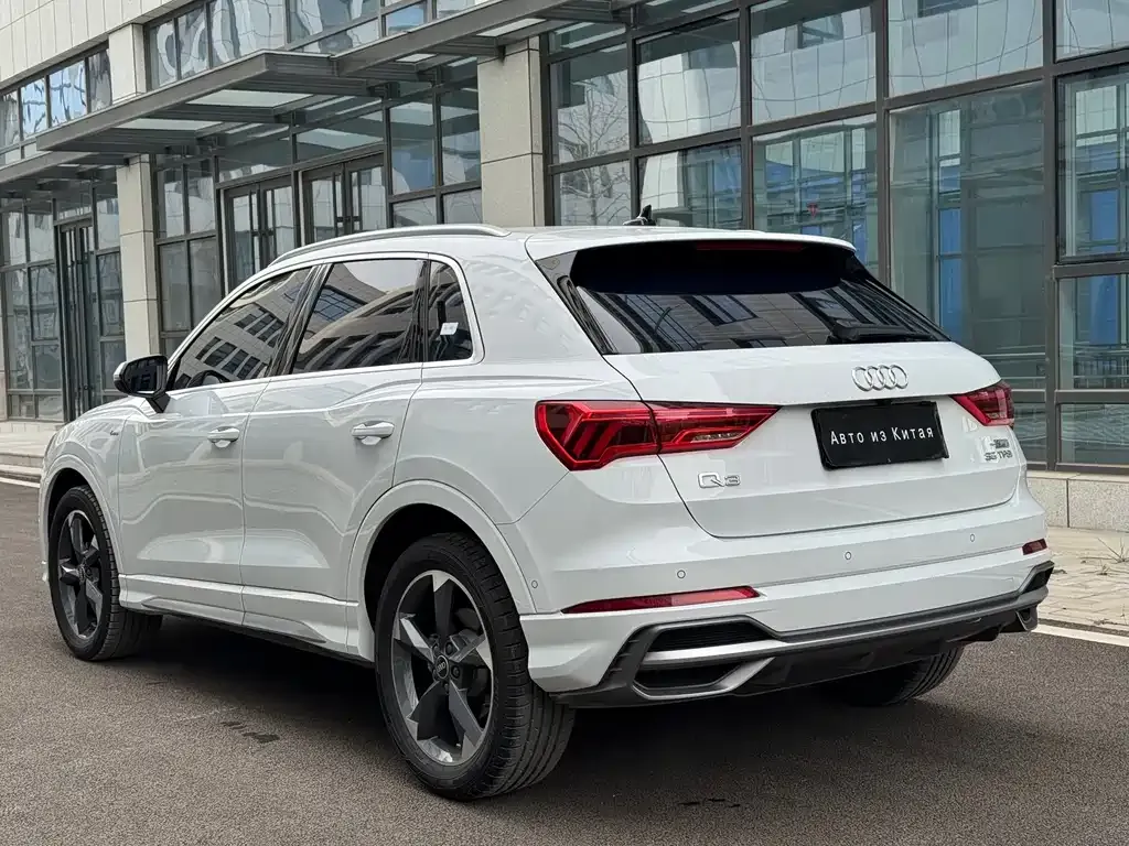 Audi Q3 2023 из CN, фото 4