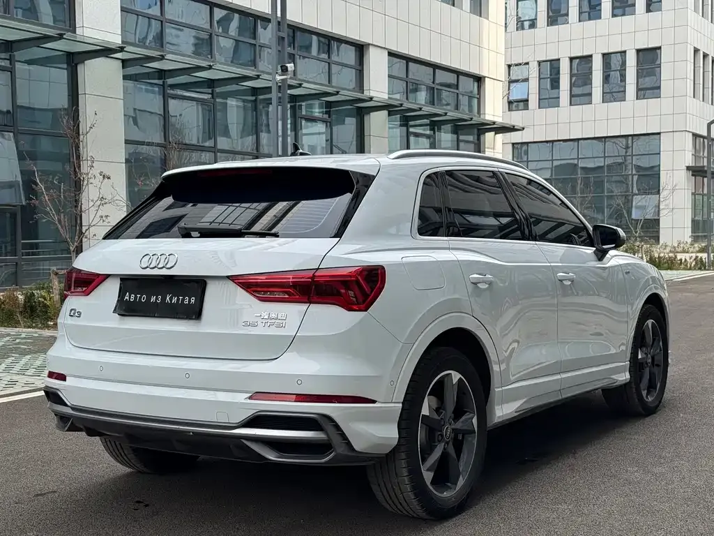 Audi Q3 2023 из CN, фото 10