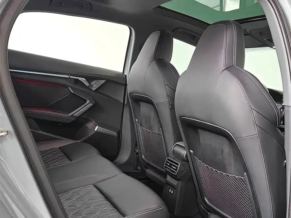 Audi A3 2024 из CN, фото 9