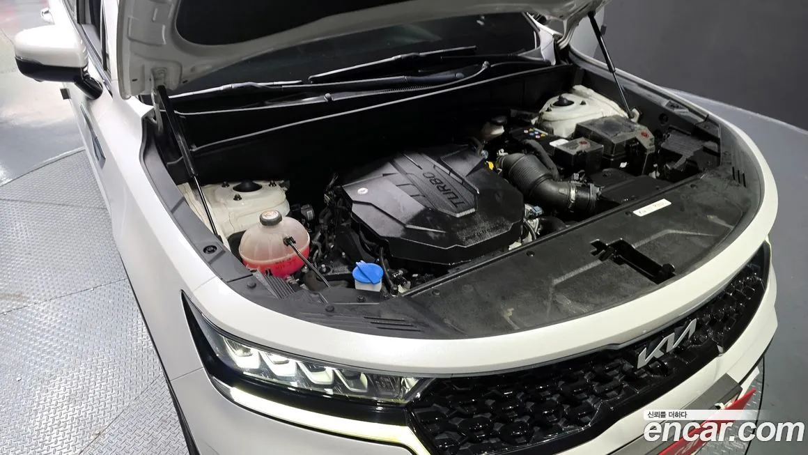 Kia Sorento — фото 6