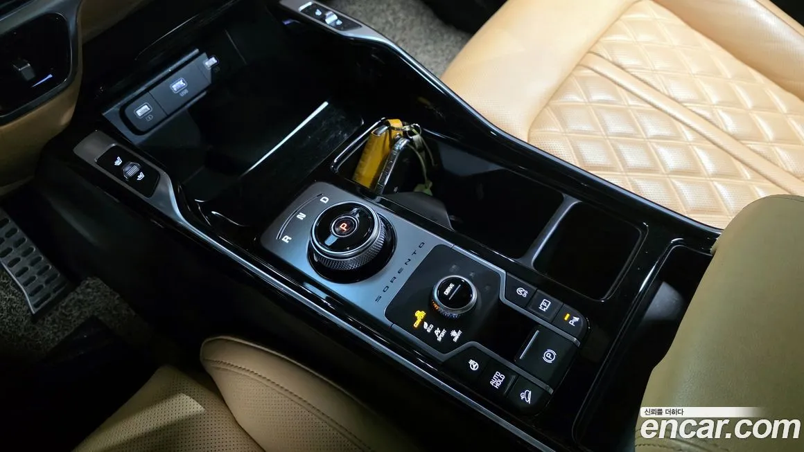 Kia Sorento — фото 9