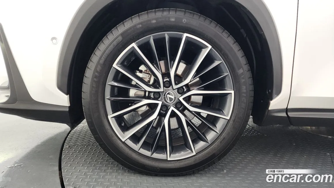 Lexus NX 2025 из KR, фото 5