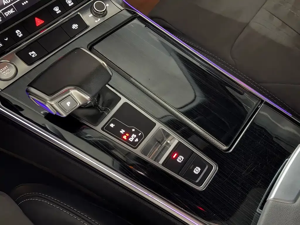 Audi A6L 2021 из CN, фото 5