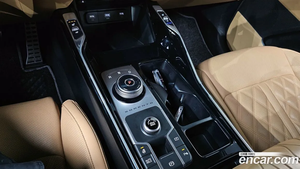 Kia Sorento — фото 9