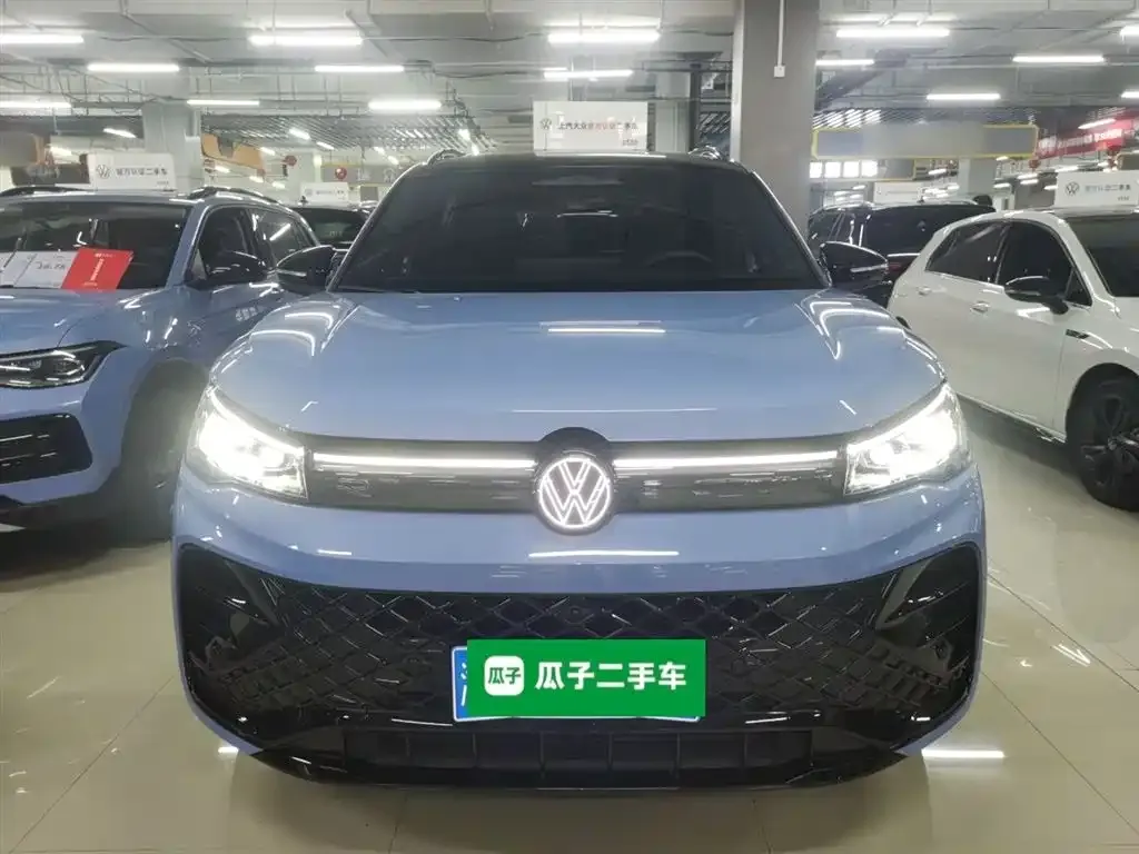 Volkswagen Tiguan L 2024 из CN, фото 8