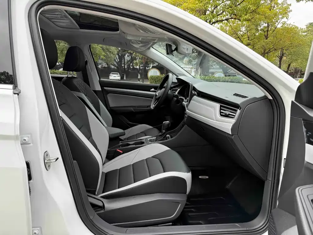 Volkswagen Bora 2025 из CN, фото 7