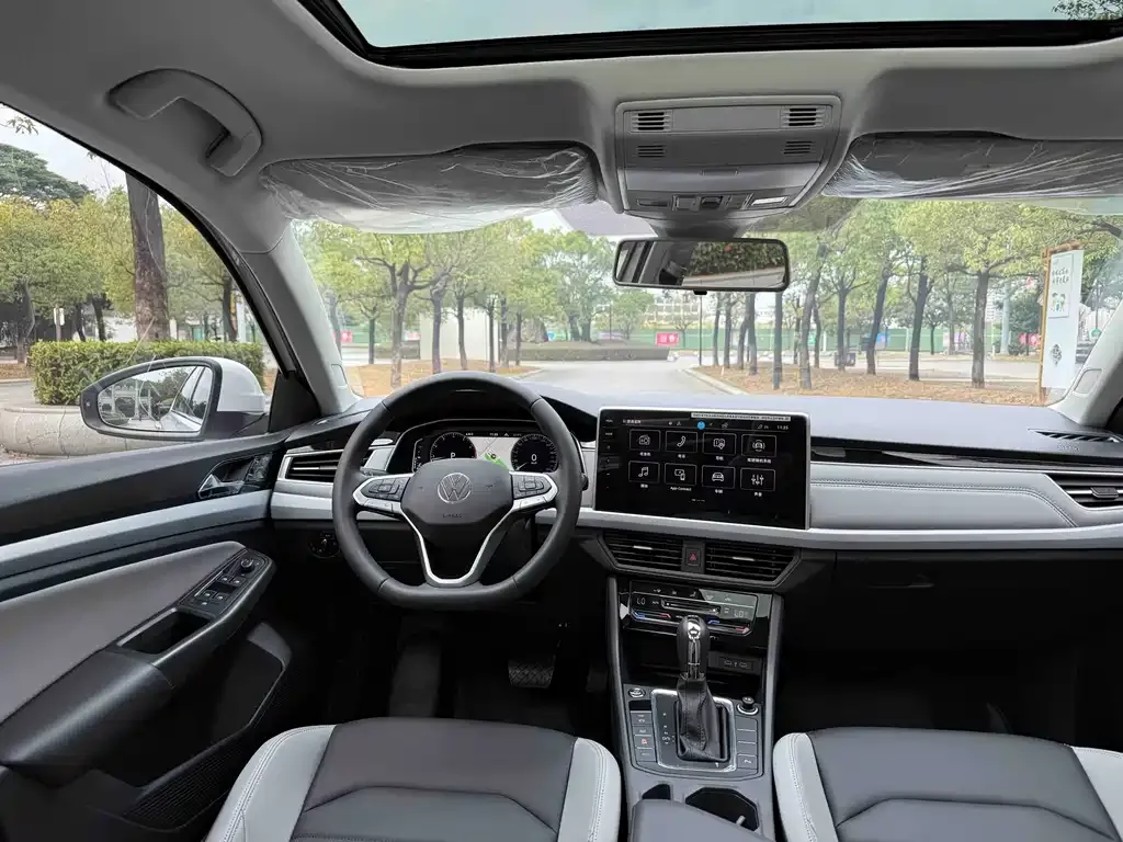 Volkswagen Bora 2025 из CN, фото 9