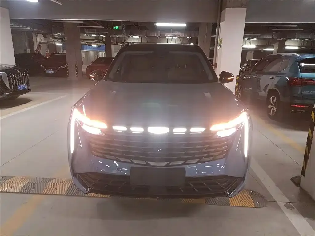 Geely Boyue L 2023 из CN, фото 3