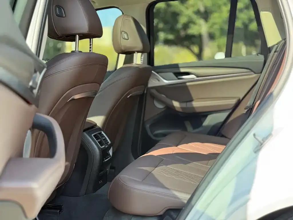 BMW X3 2021 из CN, фото 3