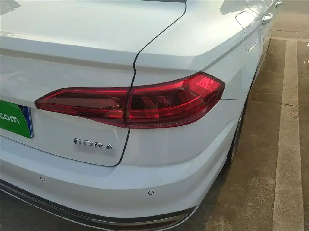 Volkswagen Bora 2023 из CN, фото 8