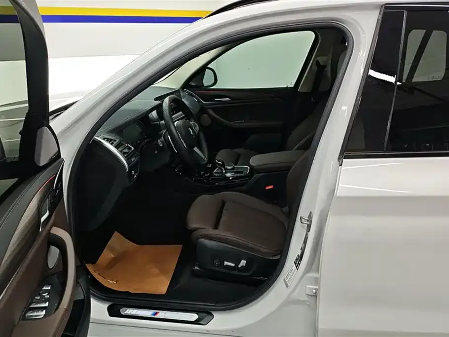 BMW X3 2023 из CN, фото 2