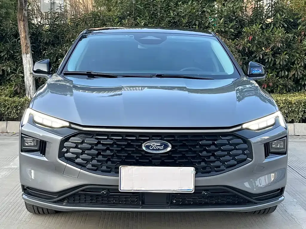 Ford Mondeo 2025 из CN, фото 2