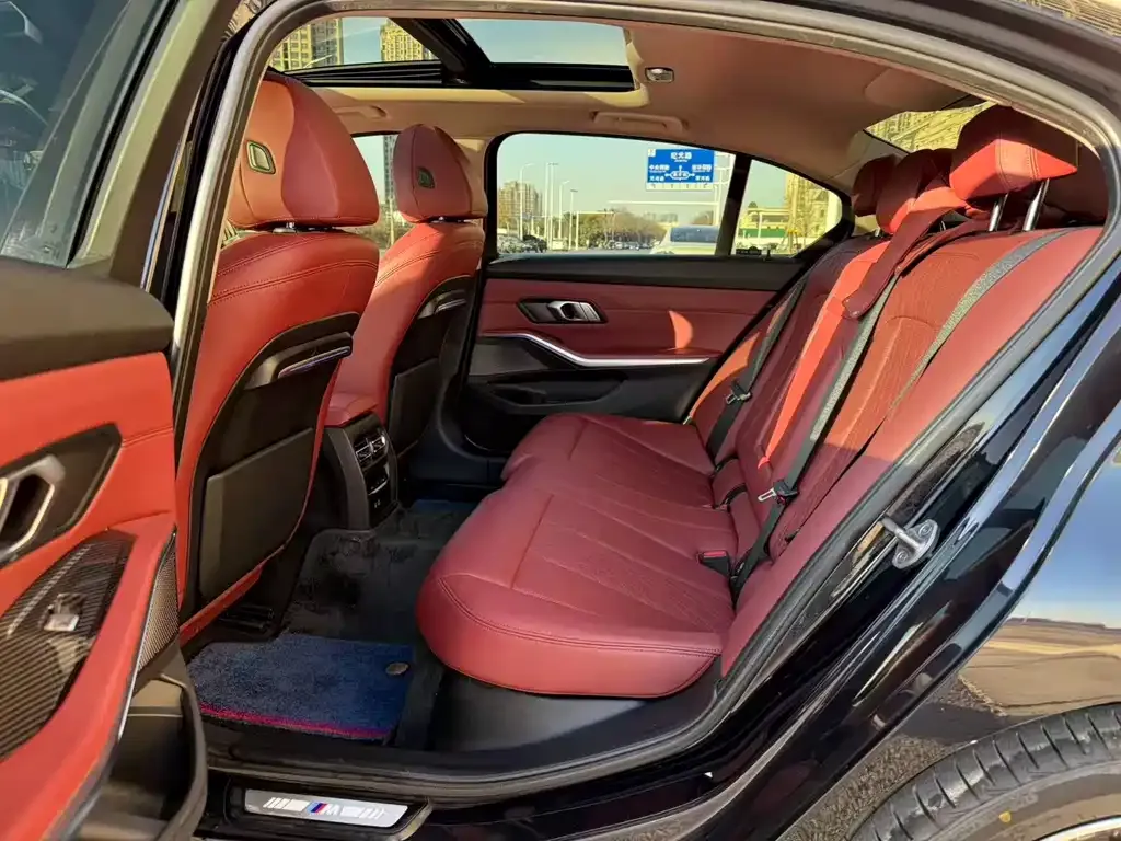 BMW 3 Series 2022 из CN, фото 6