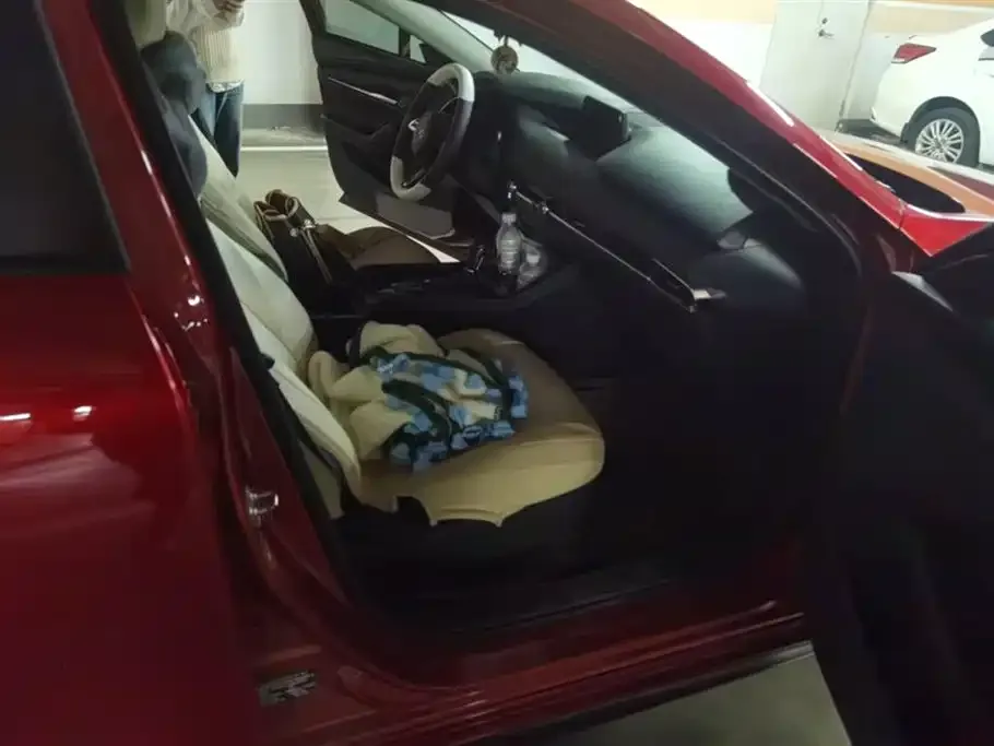 Mazda 3 Axela 2021 из CN, фото 10