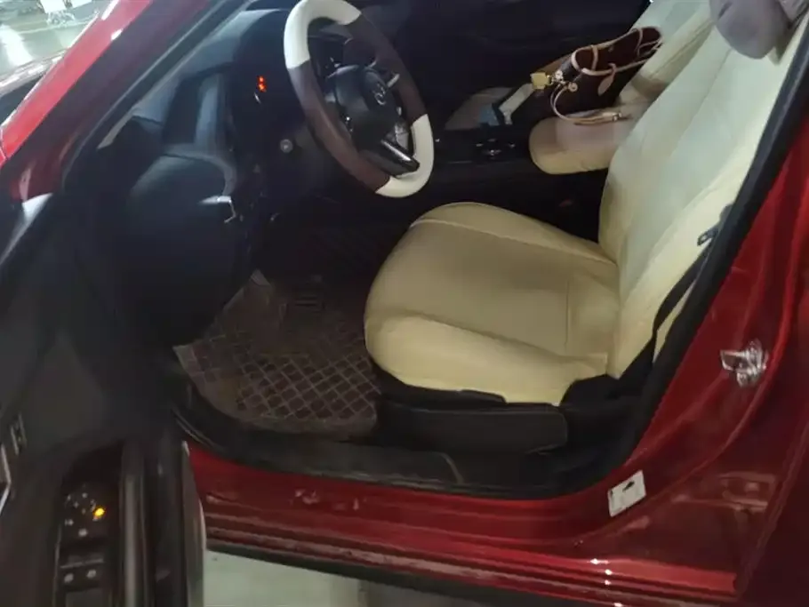 Mazda 3 Axela 2021 из CN, фото 8