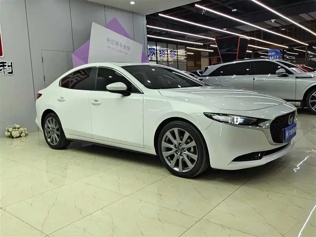Mazda 3 Axela 2023 из CN, фото 3