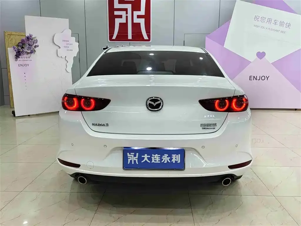 Mazda 3 Axela 2023 из CN, фото 5