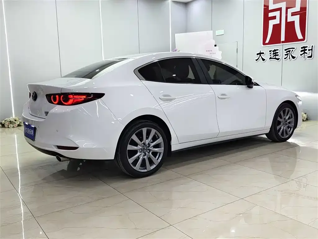 Mazda 3 Axela 2023 из CN, фото 6