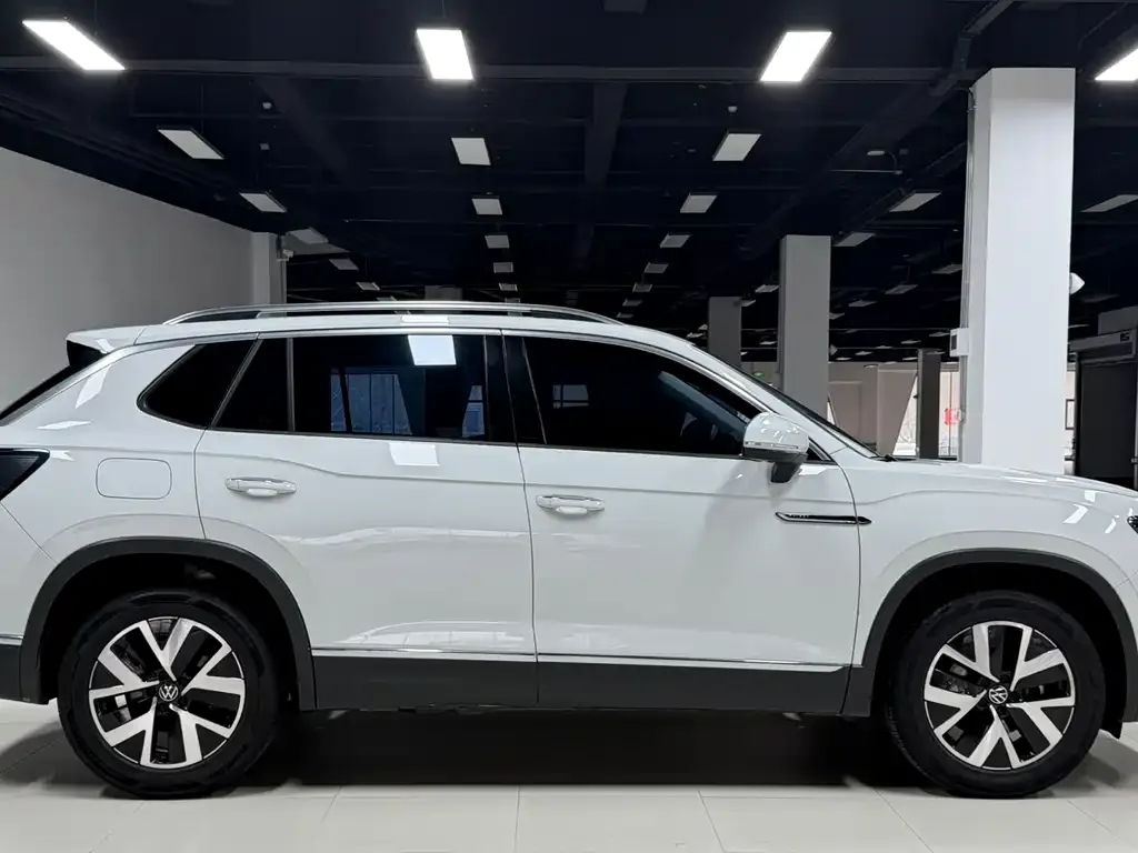 Volkswagen Tayron 2023 из CN, фото 3