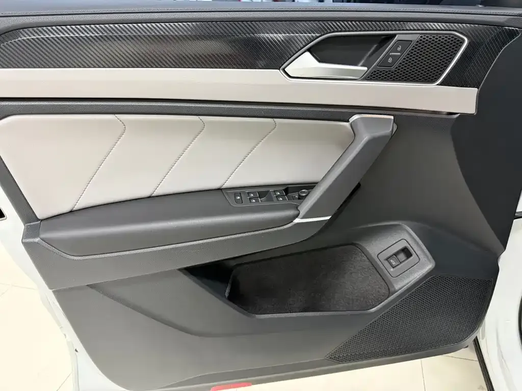 Volkswagen Tayron 2023 из CN, фото 5