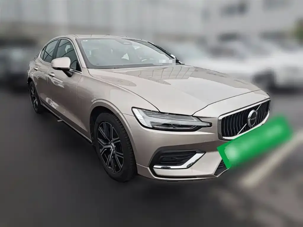 Volvo S60 2025 из CN, фото 7